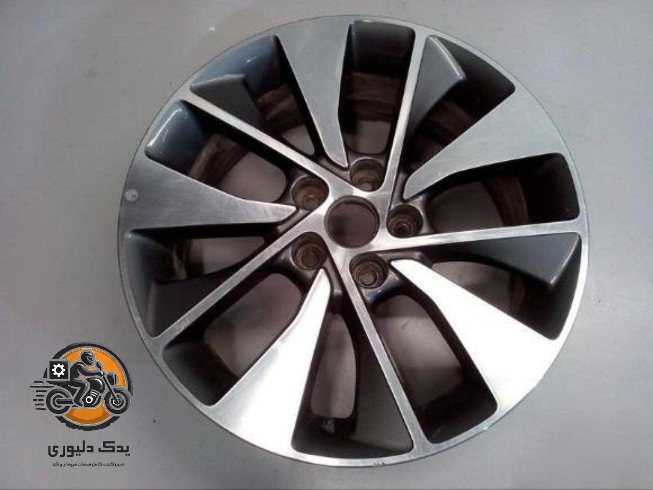رینگ چرخ برای کیا اپتیماjf مدل های 2015تا2018 با کد فنی : 52910D6300 ساخت برند جینیون